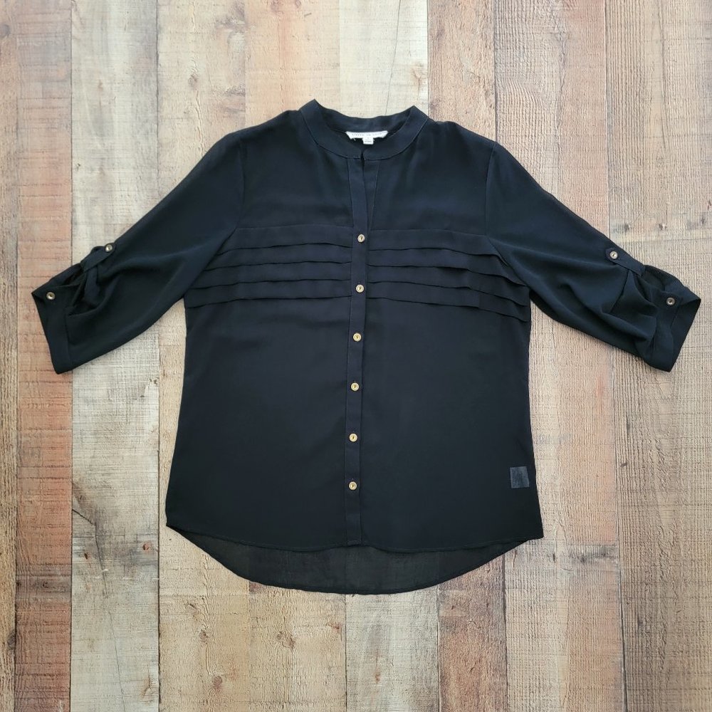 Olive and Oak Black Sheer 3/4 Sleeve Button Down Blouse